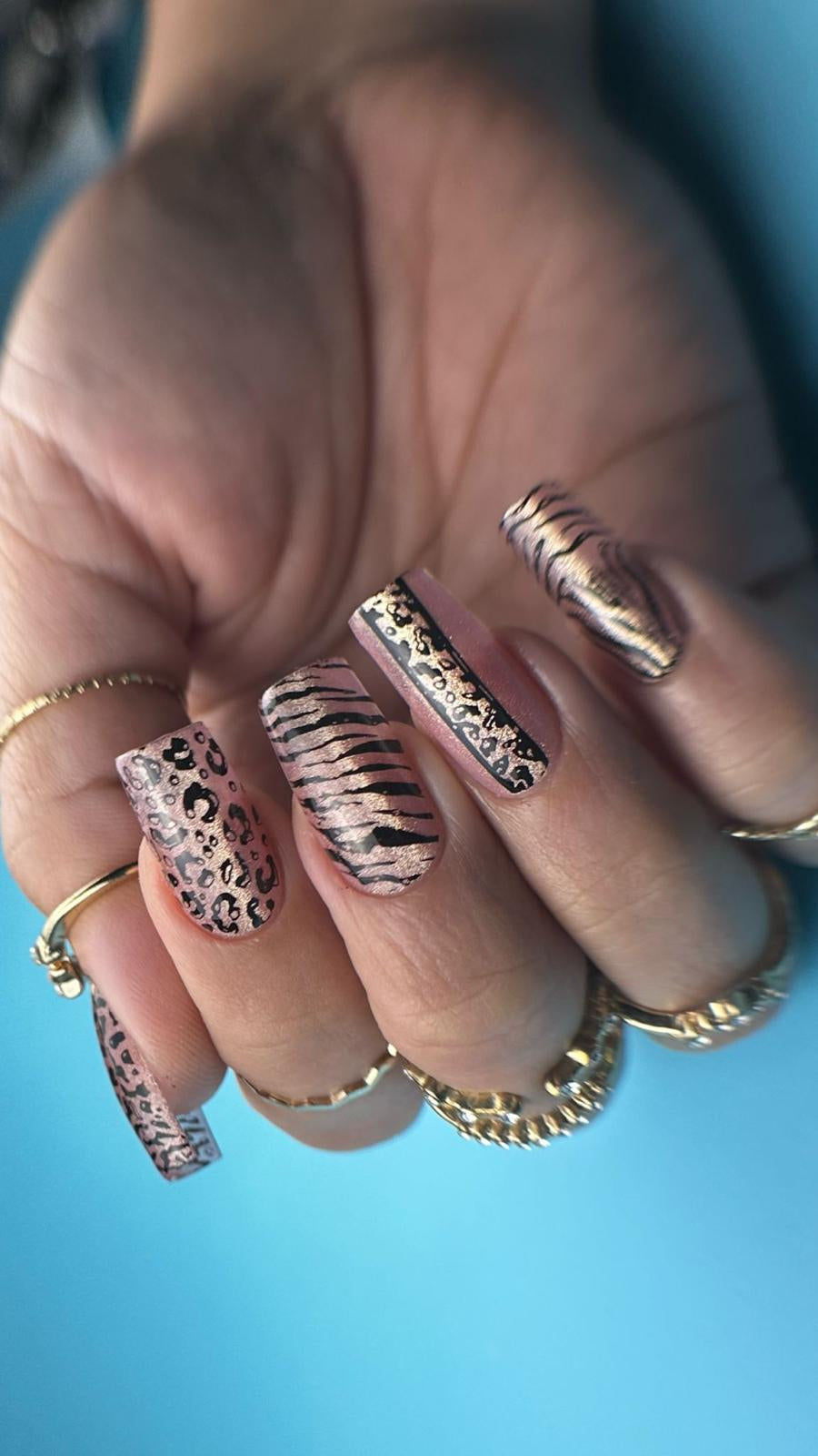 Liner White & Black